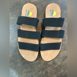 Black Sandals by Maui Island